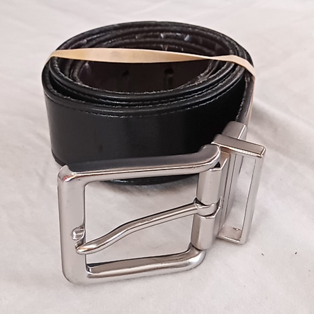 Blk leather belt 44"